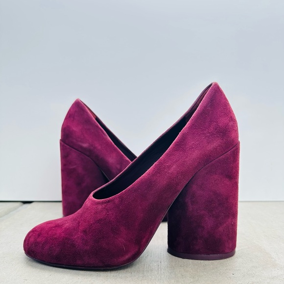 Tory Burch Burgundy Suede Women's Heels - Picture 1 of 6